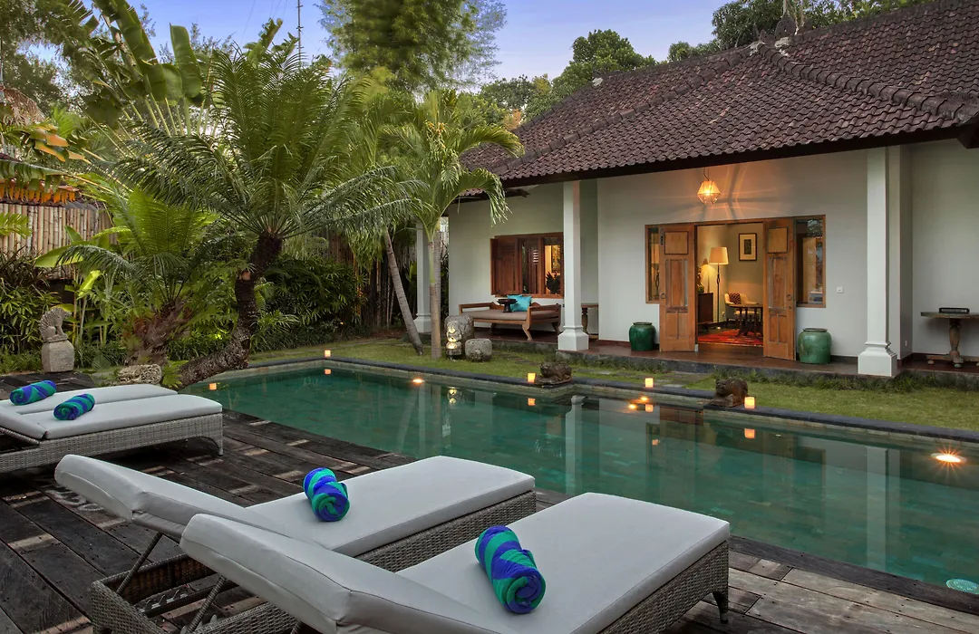Room & Vespa 3 - Relaxing Stay Center Seminyak-1